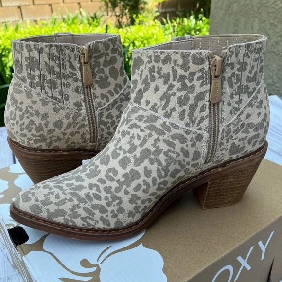🤎NWT ROXY Booties 🤎 - Picture 3 of 5